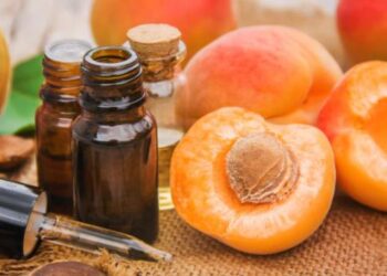 Usir Semua Kotoran di Wajah, Cleansing Oil Ini Wajib Anda Coba!