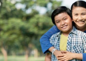 10 Manfaat Berpelukan untuk Kesehatan Mental dan Fisik