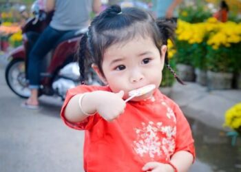 6 Penyebab dan Cara Mengatasi Anak Susah Makan