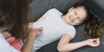 Penyebab Maag pada Anak, Gejala, dan Cara Mengatasinya