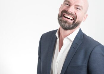 Alopecia Areata: Gejala, Penyebab, dan Pengobatan