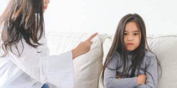 Cara memarahi anak dengan benar