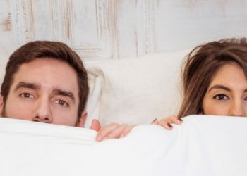 cara mengatasi malu saat berhubungan intim farmaku