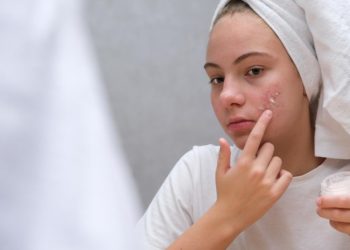 gambar produk olay untuk kulit berjerawat