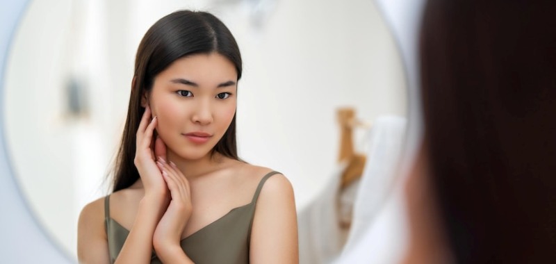gambar bioderma untuk flek hitam dan kulit kusam